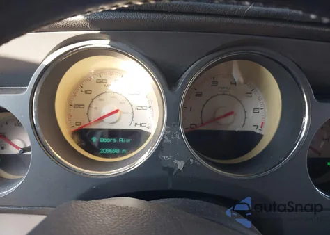 2013 Dodge Challenger Sxt z USA, uszkodzony, nr VIN 2C3CDYAG9DH651791